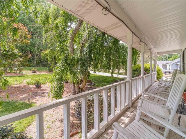 House for sale in Lilburn, Georgia
