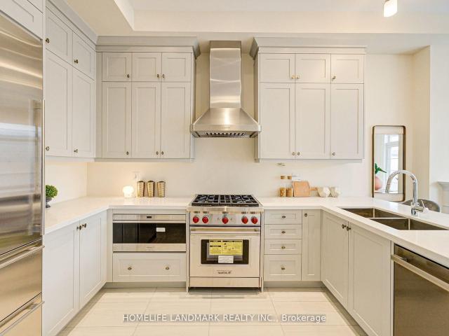 Townhouse for sale in Woburn, Ontario