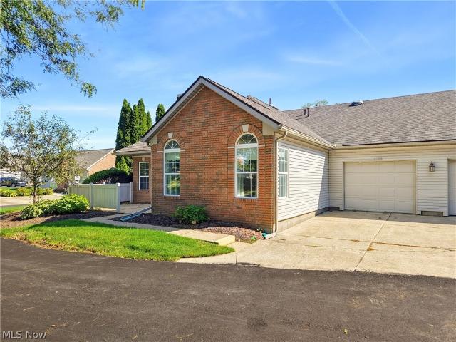 Condo for sale in Wooster, Wayne County