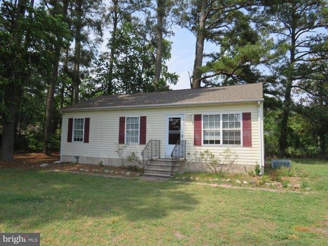 House for sale in Crisfield, Maryland