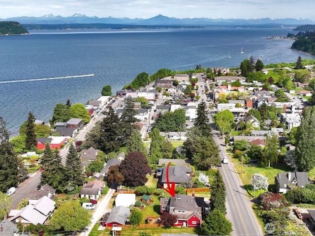 House for sale in Langley, Washington