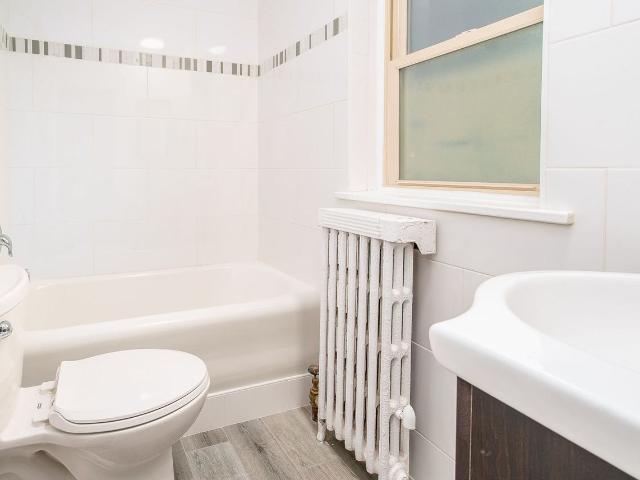Apartment for rent in Glen Ellyn, Illinois