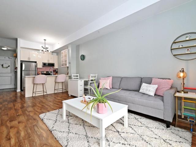 Condo for sale in Toronto, Golden Horseshoe