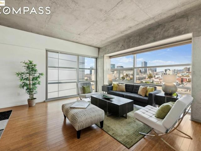 Condo for sale in Oakland