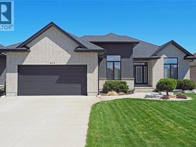House for sale in Brights Grove, Ontario