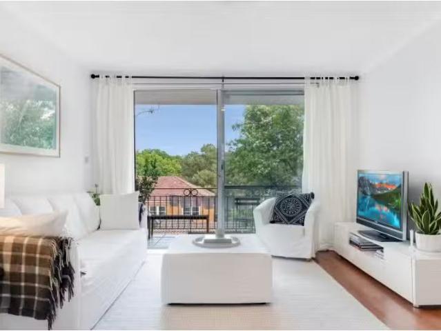 Apartment for rent in Lower North Shore, Sydney