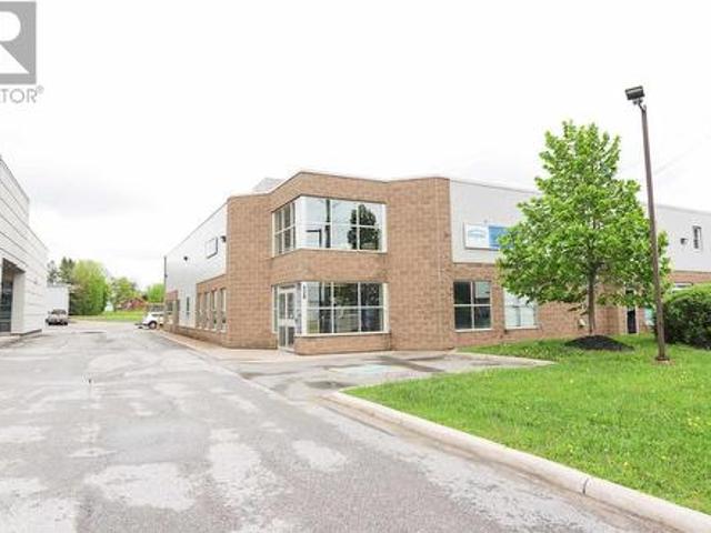 Commercial for rent in Sault Sainte Marie, Ontario
