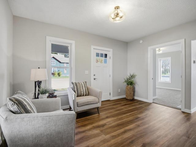 House for sale in Owatonna, Steele County