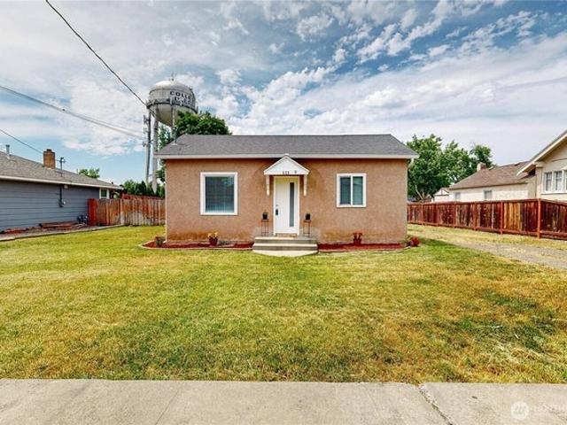 House for sale in College Place, Washington