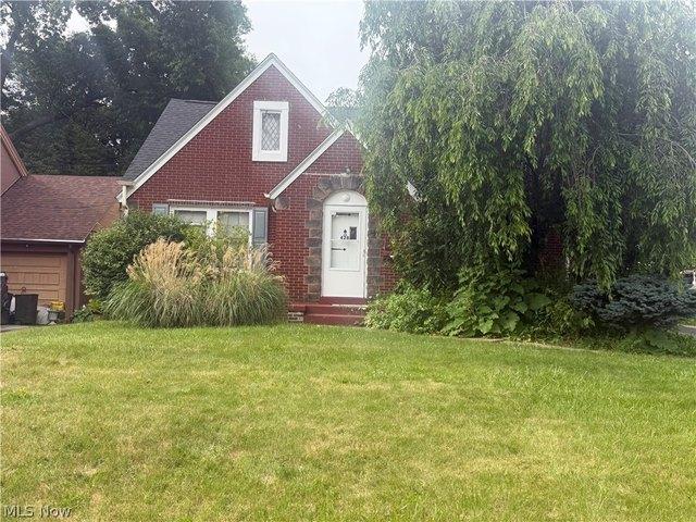 House for sale in Youngstown, Ohio