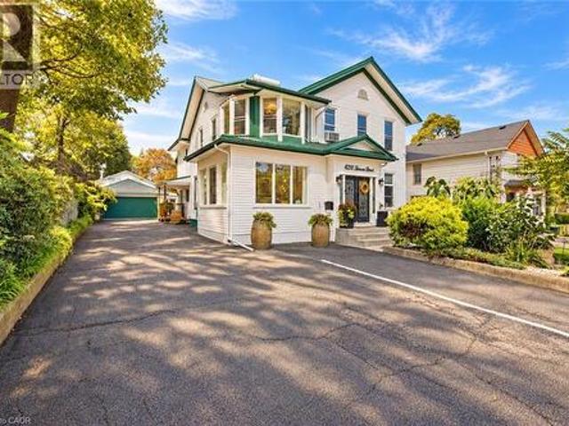 House for sale in Niagara, Ontario