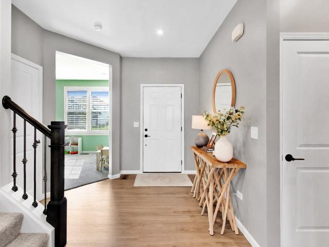House for sale in Mchenry, Illinois