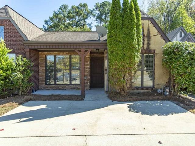 Townhouse for sale in Birmingham, Alabama