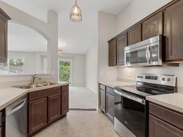 Condo for sale in Paragon Mill, Burlington