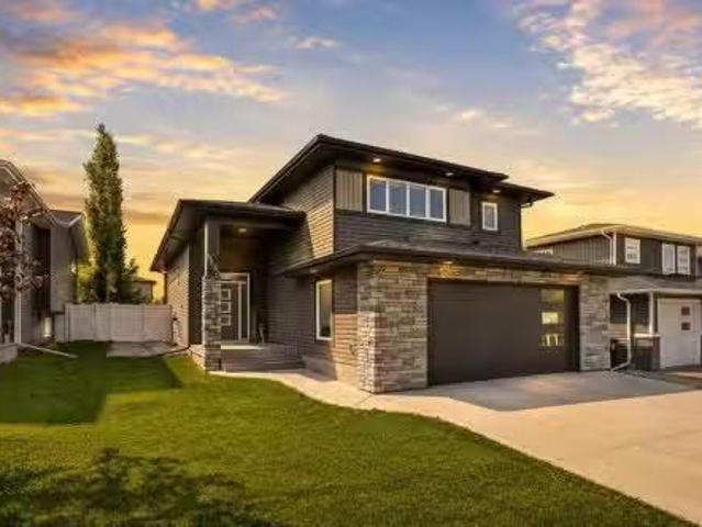 House for sale in Sylvan Lake, Alberta