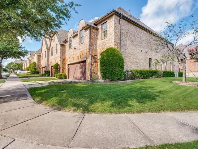 Townhouse for sale in Denton, Texas