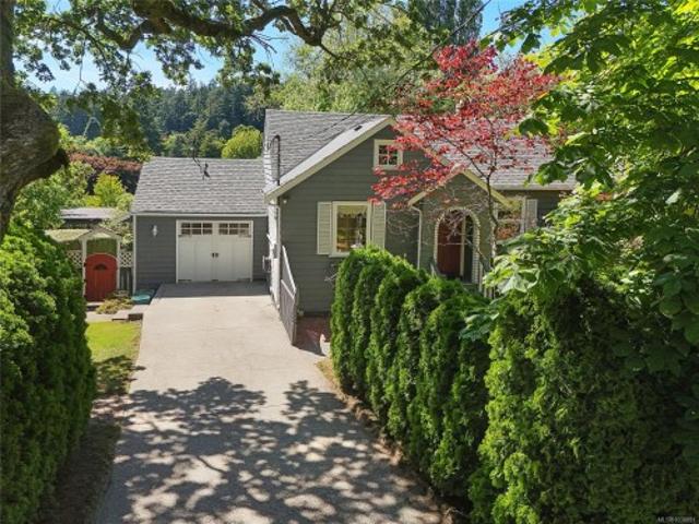 House for sale in Saanich, British Columbia
