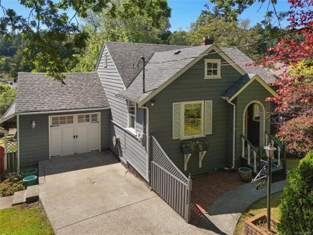 House for sale in Saanich, British Columbia