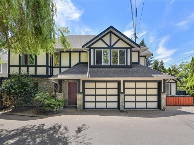 House for sale in Saanich, British Columbia