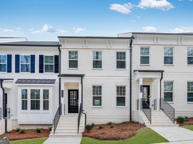 Townhouse for sale in Doraville, Georgia
