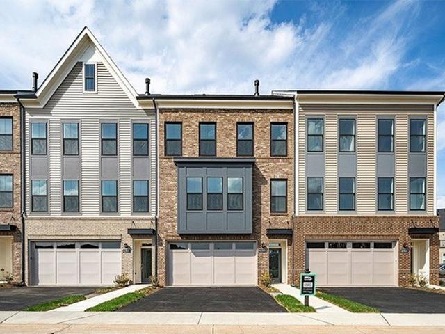 Townhouse for sale in Virginia
