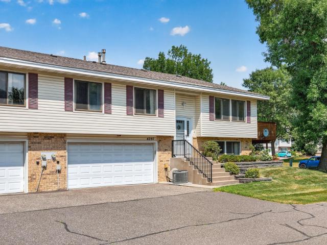 Townhouse for sale in Ramsey, Minnesota