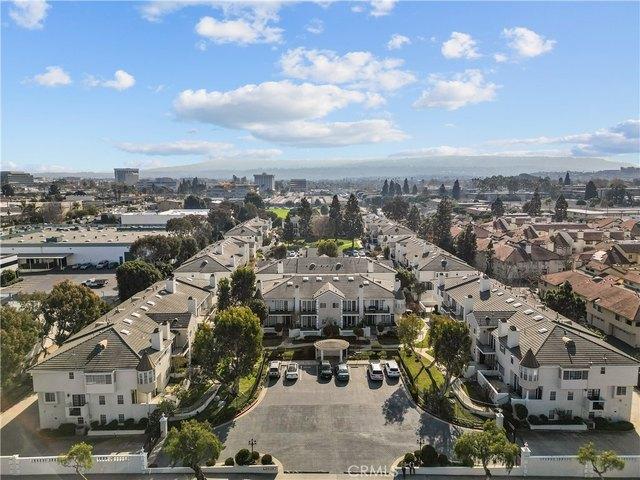 Townhouse for sale in Torrance, Los Angeles County