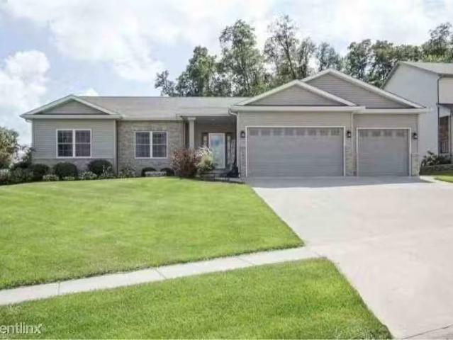 House for rent in Bettendorf House for rent in Bettendorf