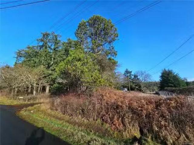 House for sale in Saanich, British Columbia