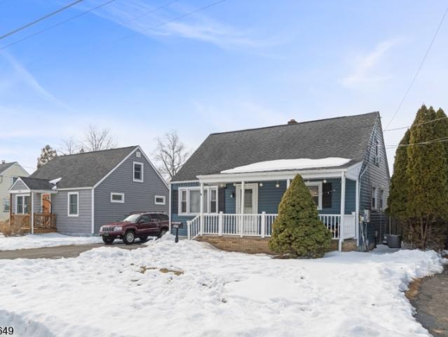 House for sale in Middlesex, New Jersey