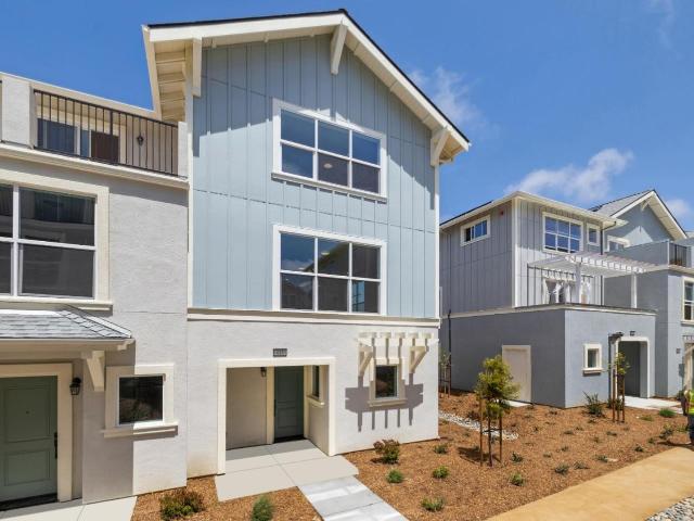 Townhouse for sale in Freedom, California