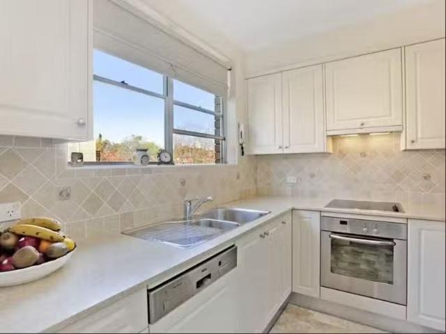 Apartment for rent in Lower North Shore, Sydney