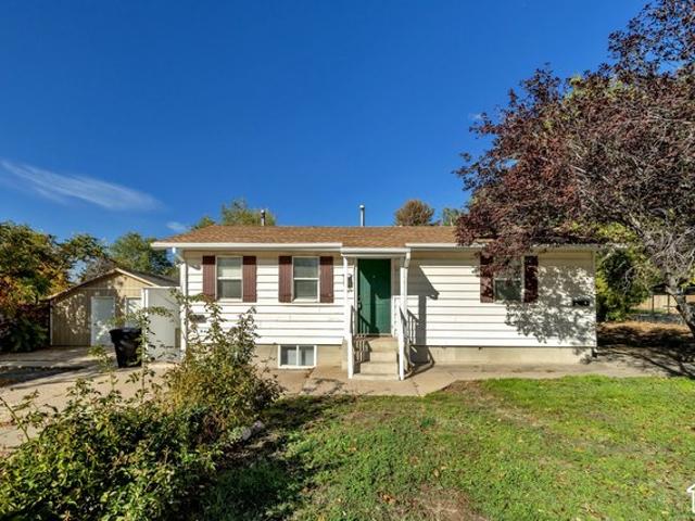 House for sale in Clearfield, Davis County