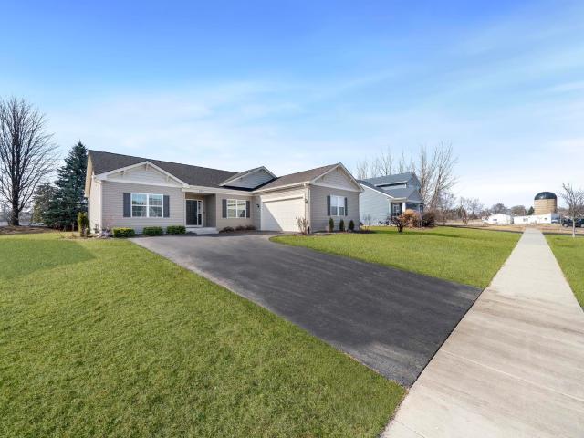 House for sale in Maple Park, Illinois
