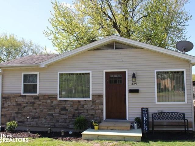 House for sale in West Burlington, Iowa