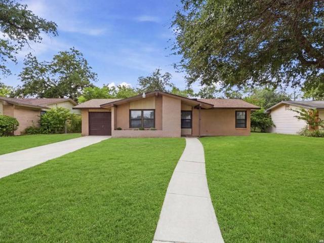 House for sale in Universal City, Texas