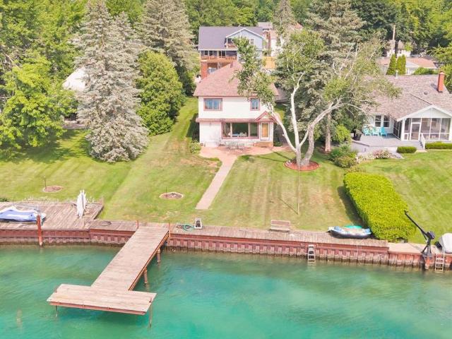 House for sale in Algonac, Michigan