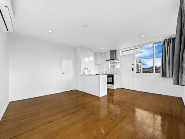 Apartment for sale in Blockhouse Bay