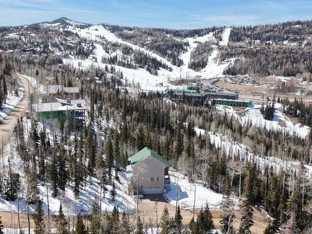 House for sale in Brian Head, Utah