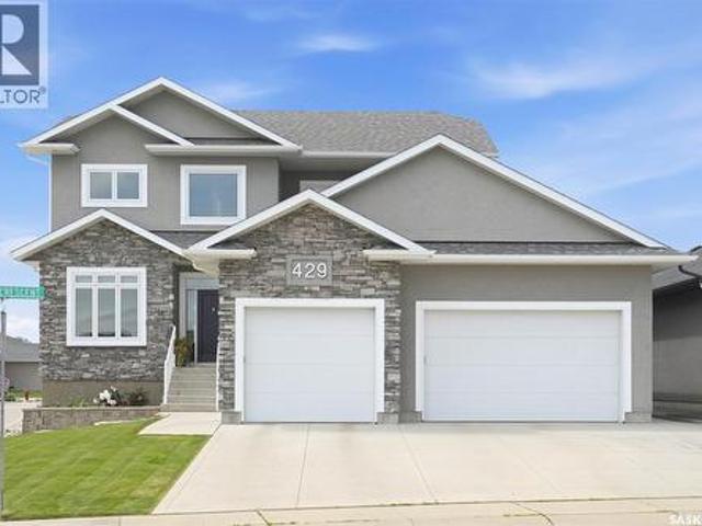 House for sale in Warman, Saskatchewan