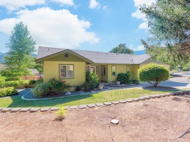 House for sale in Rogue River