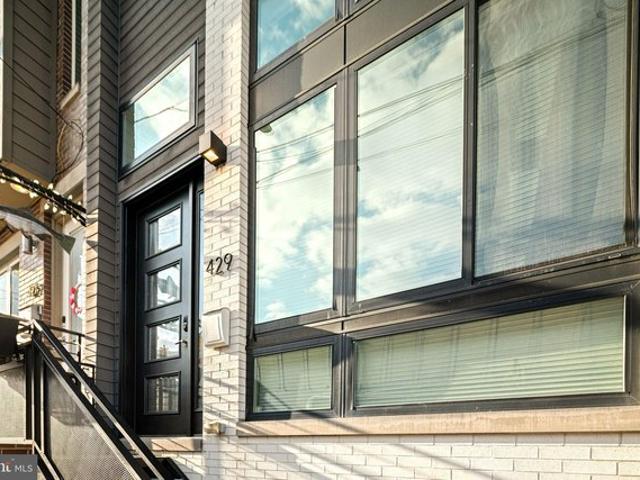 Townhouse for sale in Philadelphia, Pennsylvania