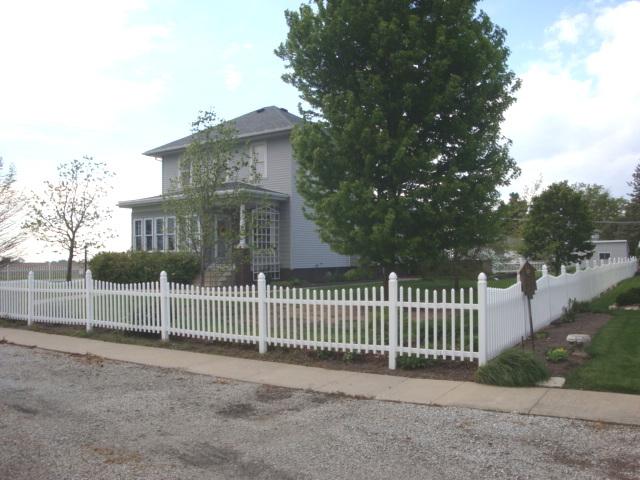 House for sale in Cissna Park, Illinois