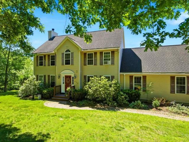 House for sale in New Hampshire