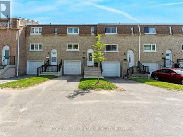 Townhouse for sale in Woburn, Ontario