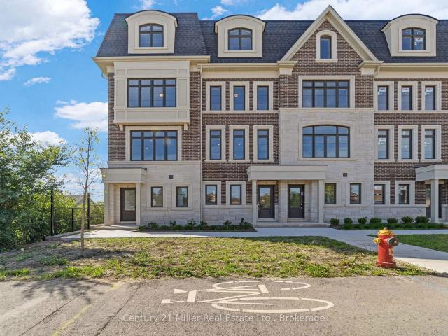 Townhouse for sale in Woburn, Ontario