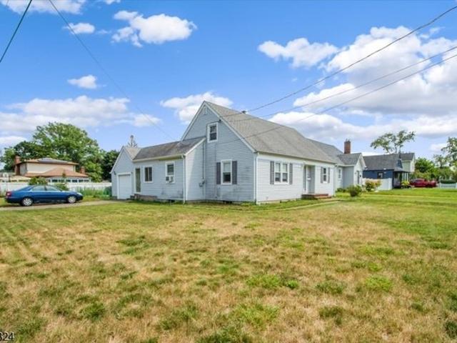 House for sale in Pequannock, New Jersey