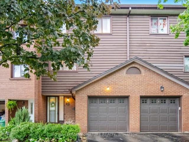 Townhouse for sale in Mississauga, Ontario