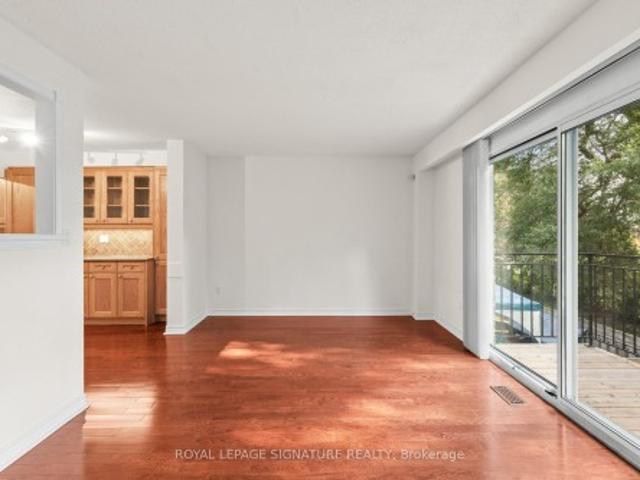 Townhouse for sale in Durham, Ontario
