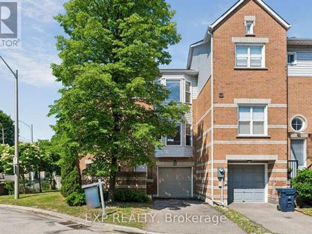 Townhouse for sale in Woburn, Ontario